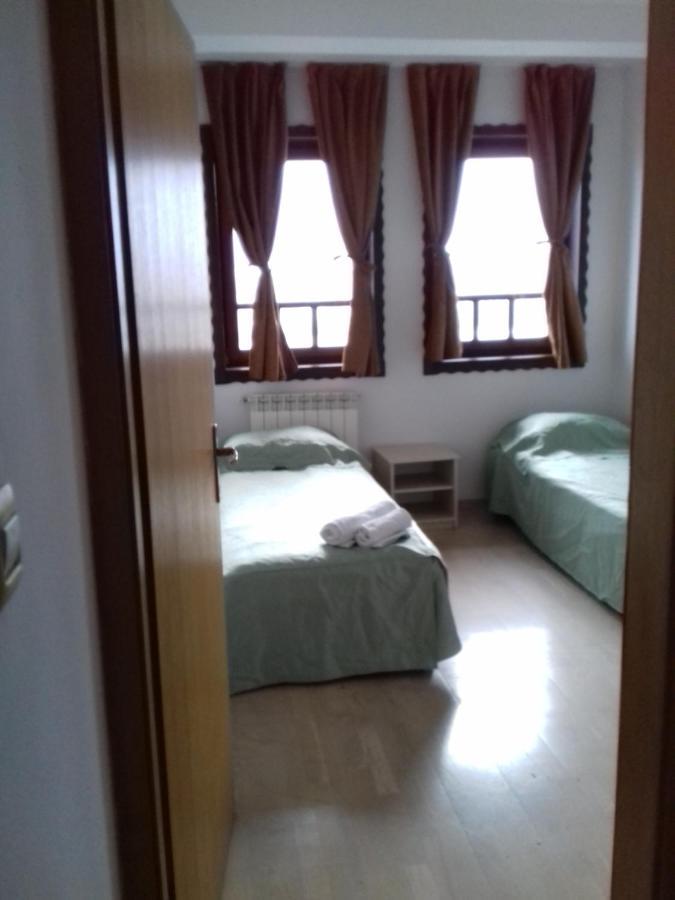 Green Oaza Apartment 福伊尼察 外观 照片