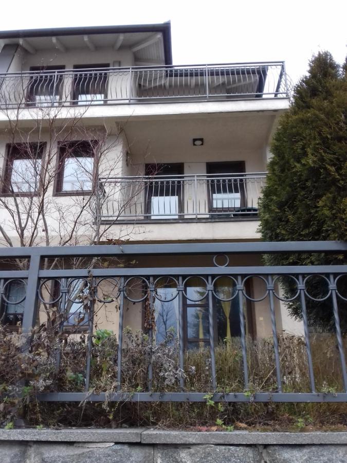 Green Oaza Apartment 福伊尼察 外观 照片