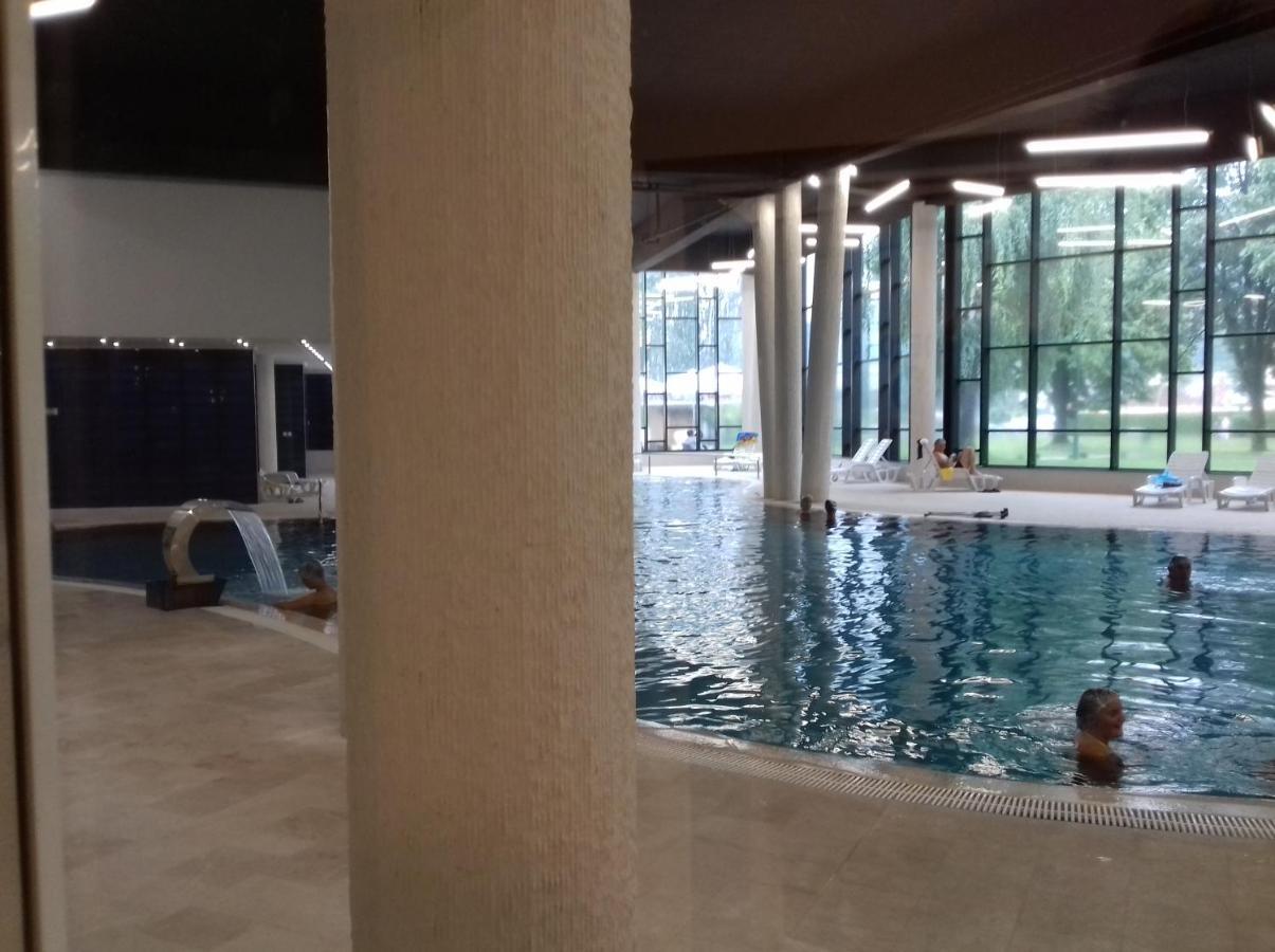 Green Oaza Apartment 福伊尼察 外观 照片
